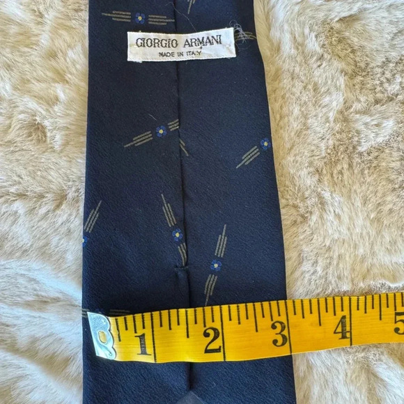 Giorgio Armani 100% Silk Tie Made in Italy Dark Blue with Green Y2K Vintage - Picture 6 of 7